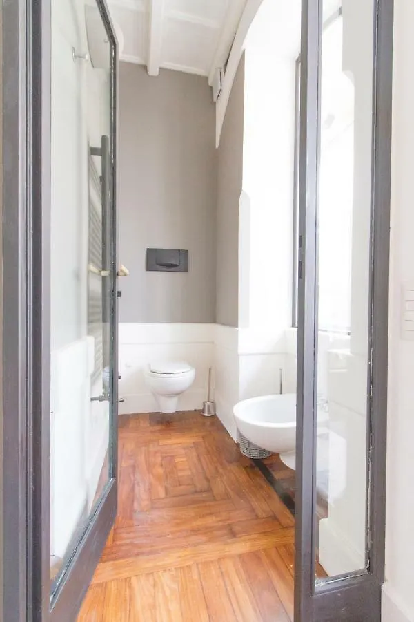 Elegante E Completamente Arredato Apt In Duomo Milan 0*,